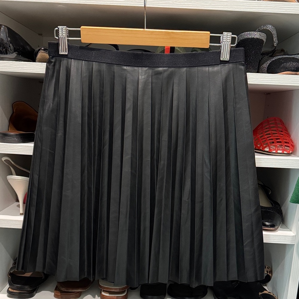 Black Pleather Pleated Women's Skirt